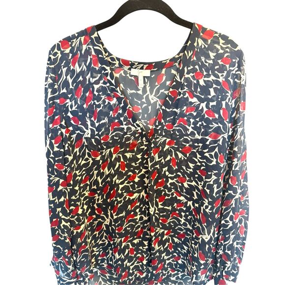 Joie 100% silk navy and red floral print blouse size medium - Picture 3 of 4